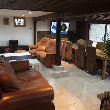 Popskata House * Medven