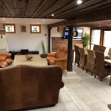 Popskata House Medven